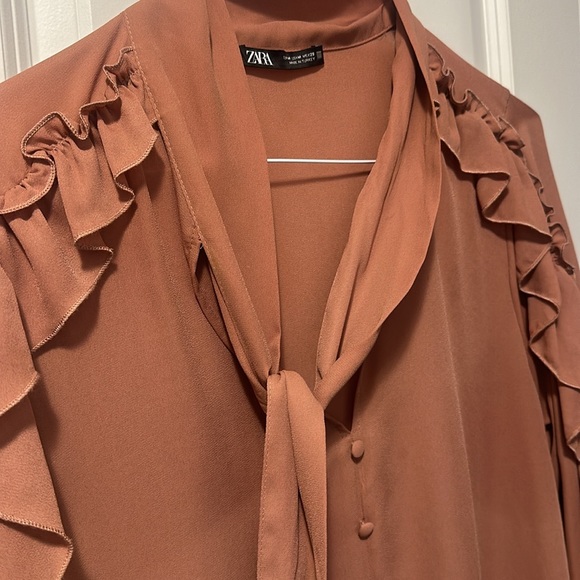 Zara blouse - Picture 3 of 5